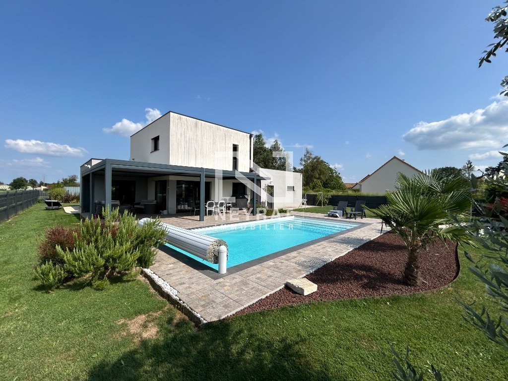 Maison 5 pièces - 129m² - ST CYR