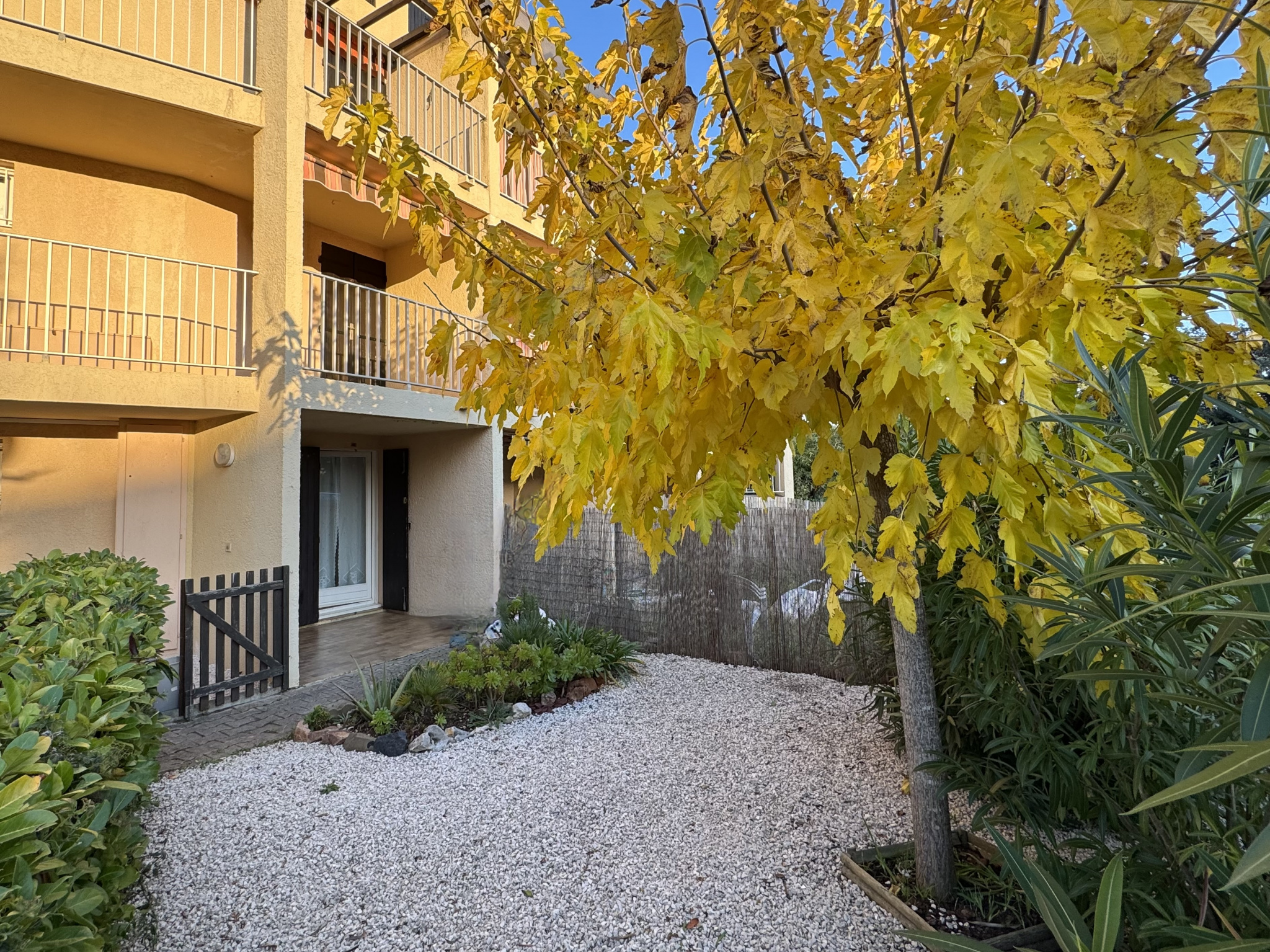 Appartement 1 pièce - 21m² - HYERES