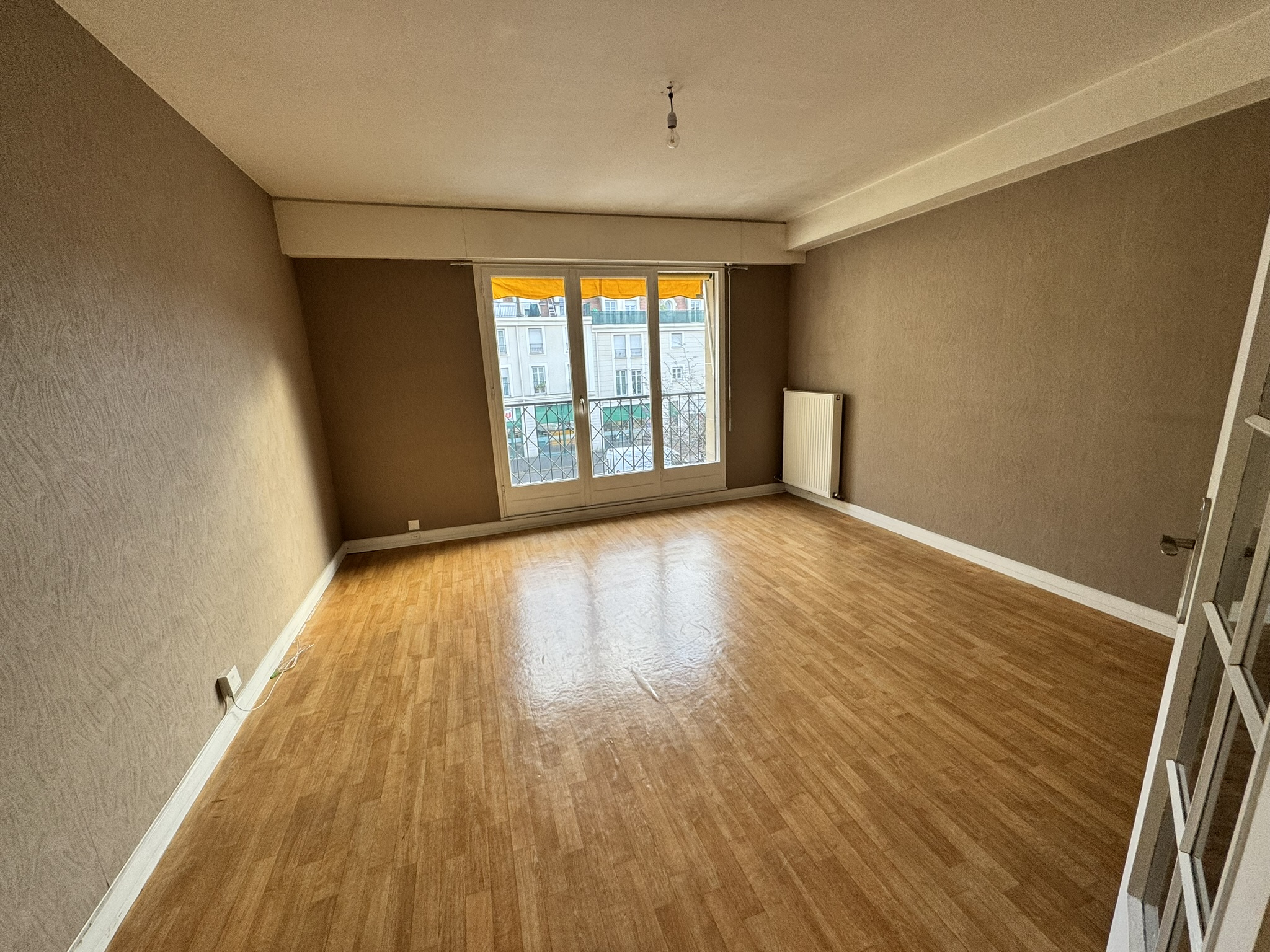 Appartement 3 pièces - 68m² - DEUIL LA BARRE