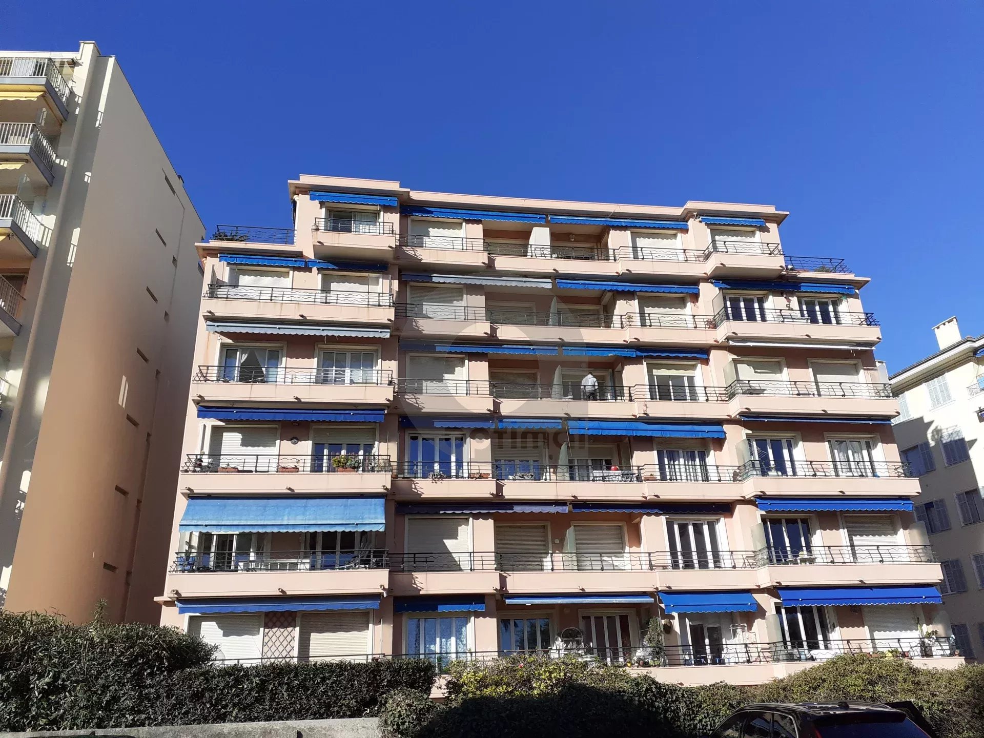 Appartement 2 pièces - 51m² - ROQUEBRUNE CAP MARTIN