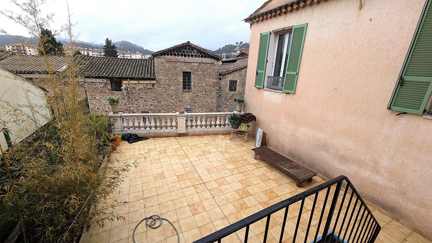 Appartement 3 pièces - 71m² - VALLAURIS