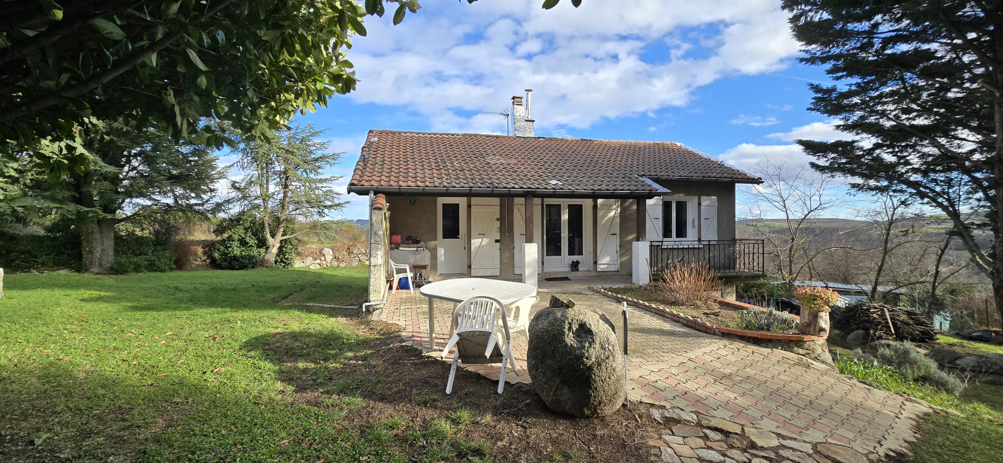 Maison 4 pièces - 77m² - CHAMPIS