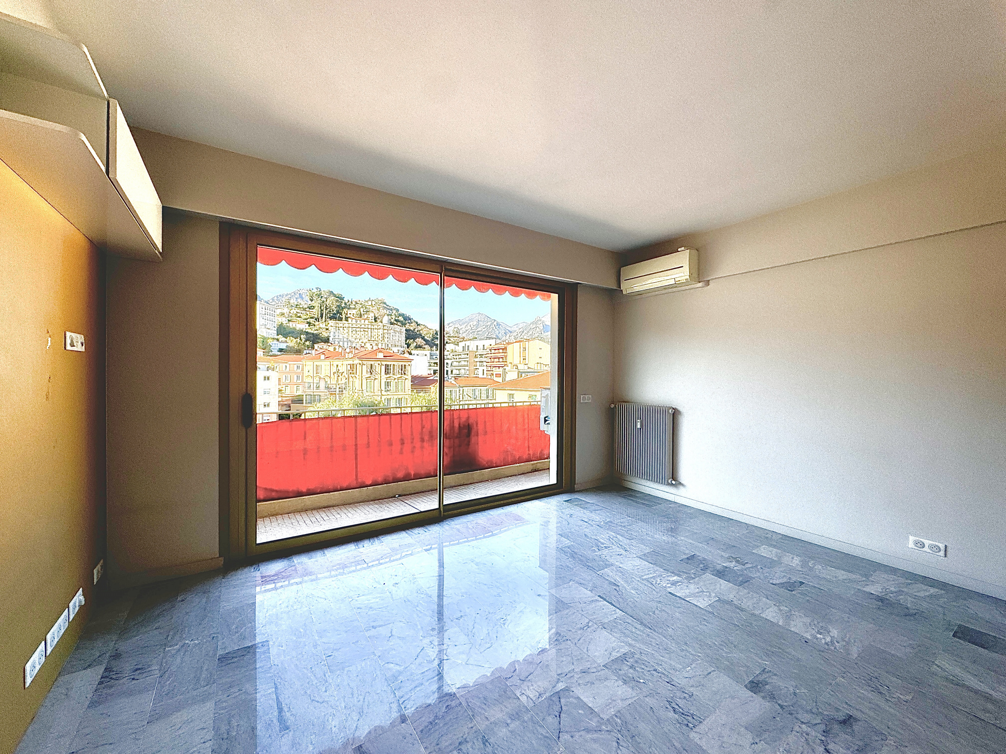 Appartement 2 pièces - 46m² - MENTON