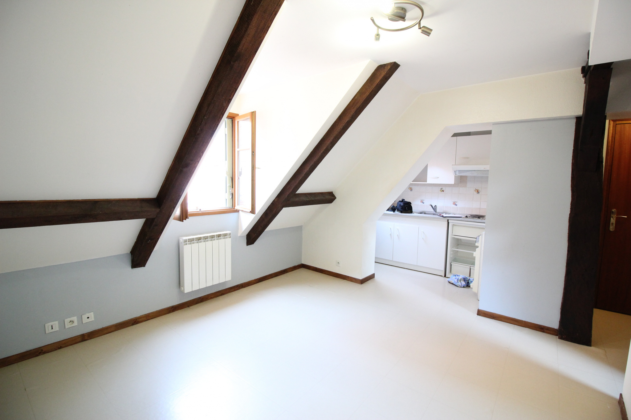 Appartement 2 pièces - 44m² - AUXONNE