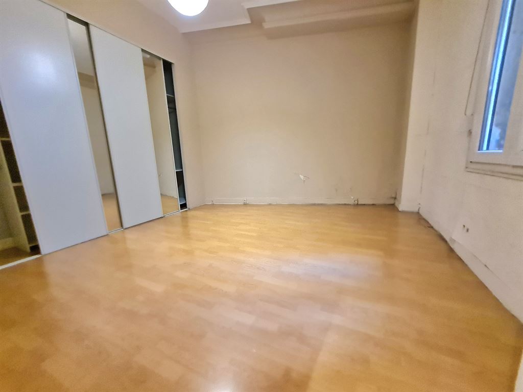 Appartement 2 pièces - 41m² - PARIS  - 19ème