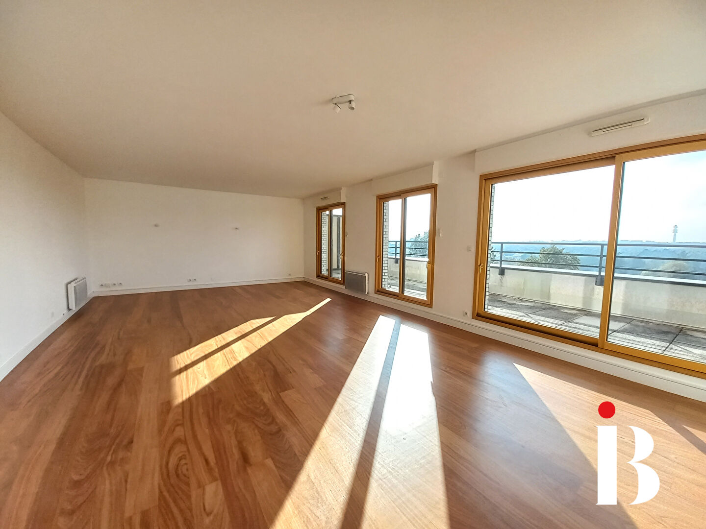 Appartement 5 pièces - 120m² - ST HERBLAIN