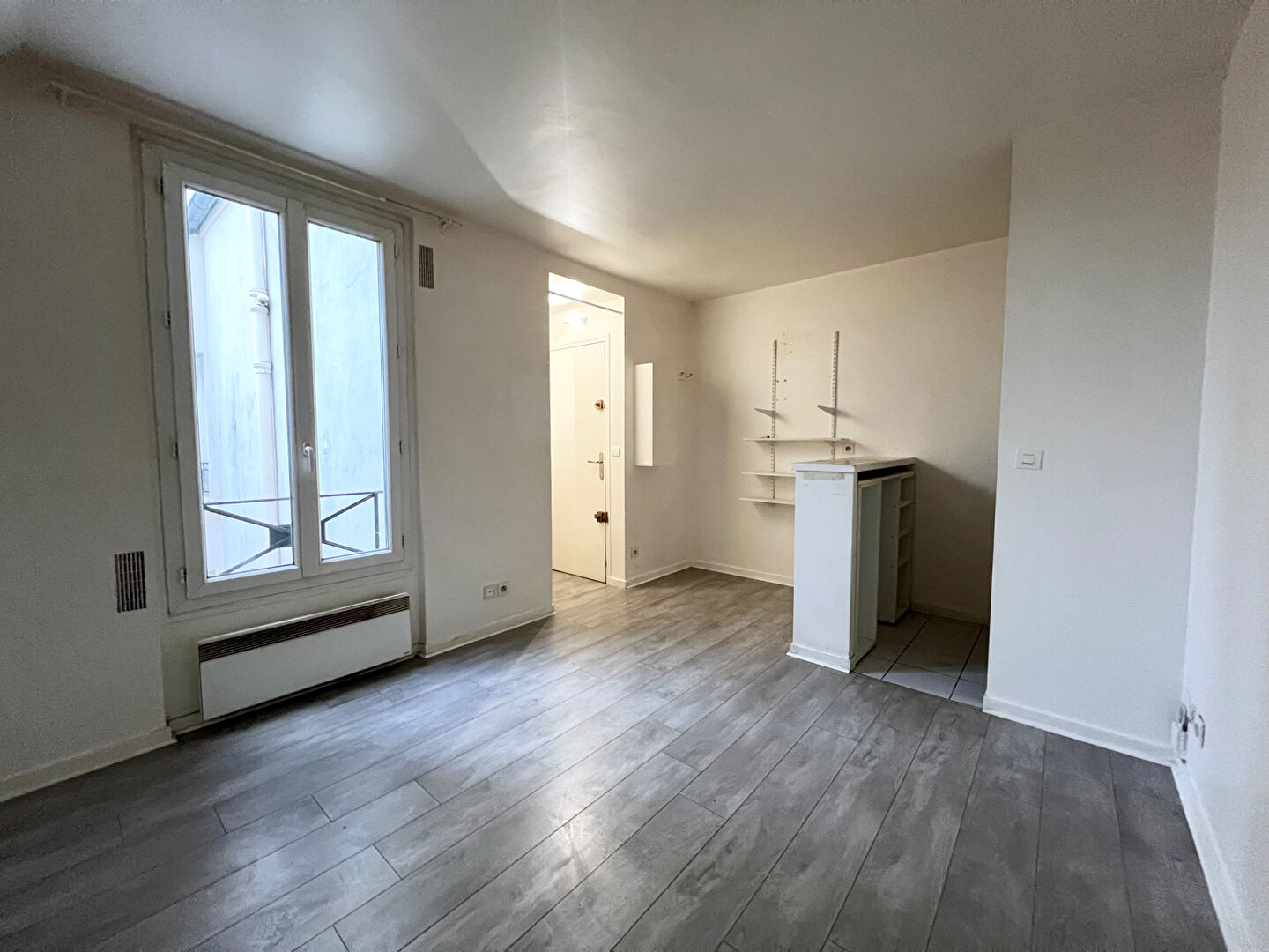 Appartement 1 pièce - 17m² - PARIS  - 18ème