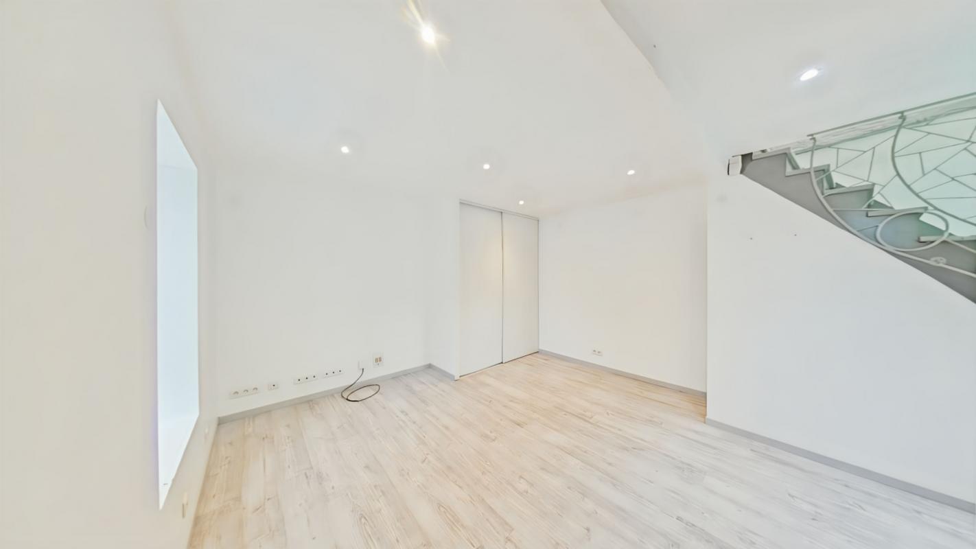 Maison 3 pièces - 75m² - VALENCE