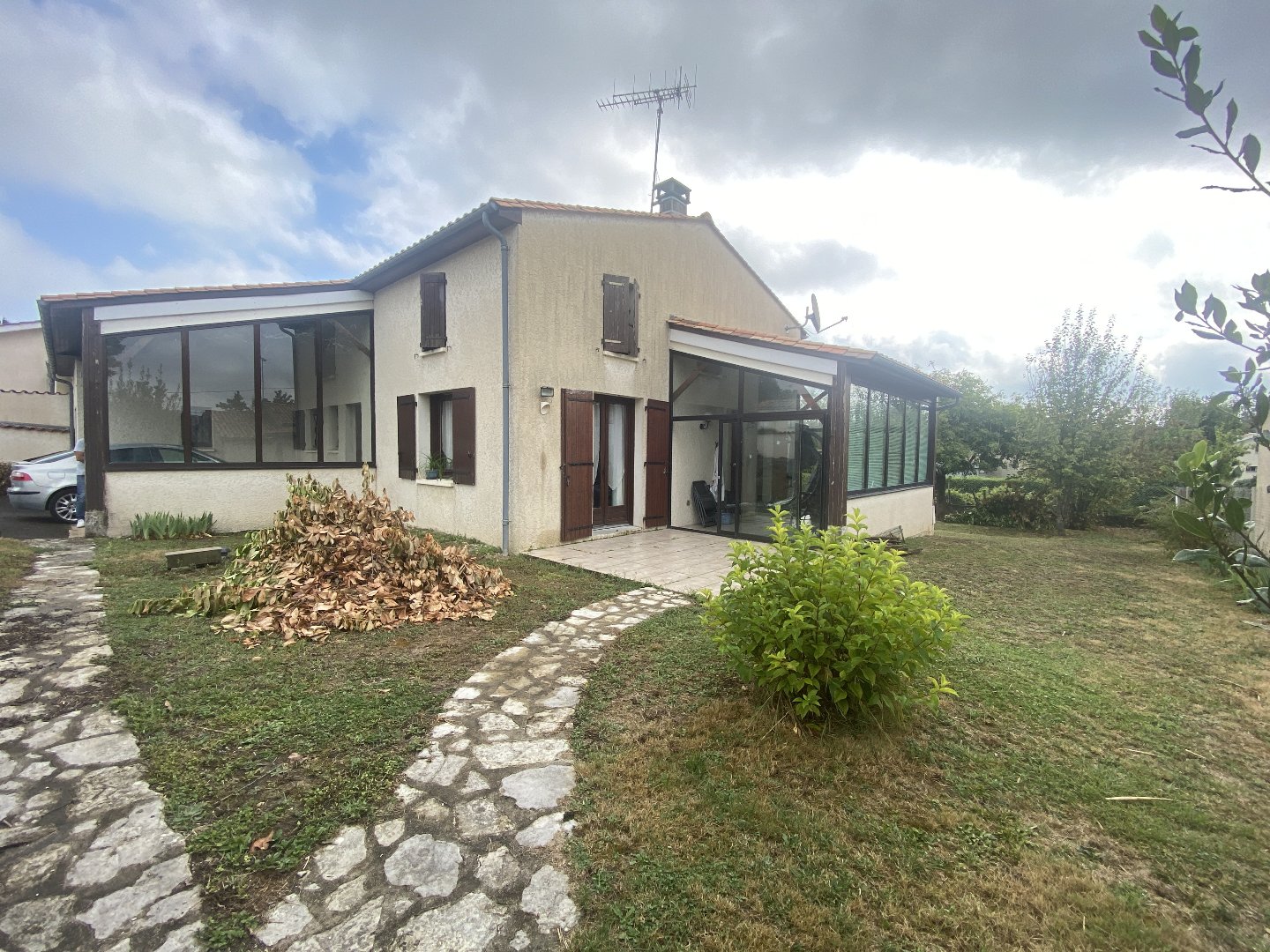 Maison 4 pièces - 137m² - CHATEAUNEUF SUR CHARENTE