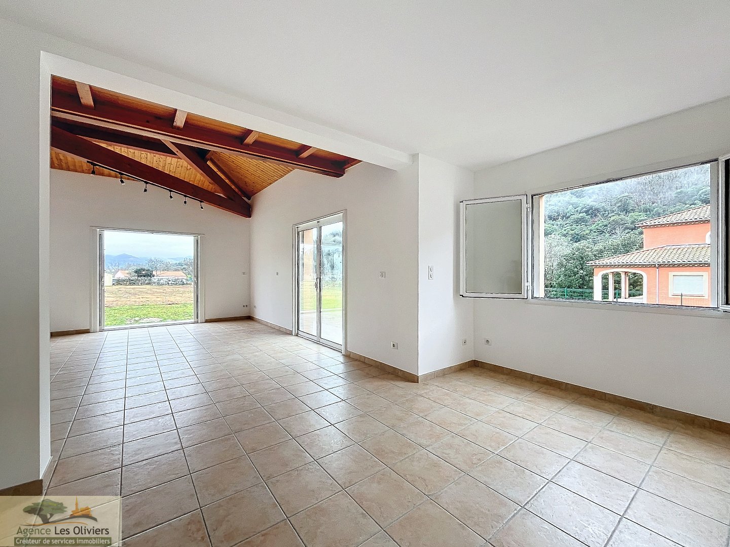 Maison 5 pièces - 139m² - TAUSSAC LA BILLIERE