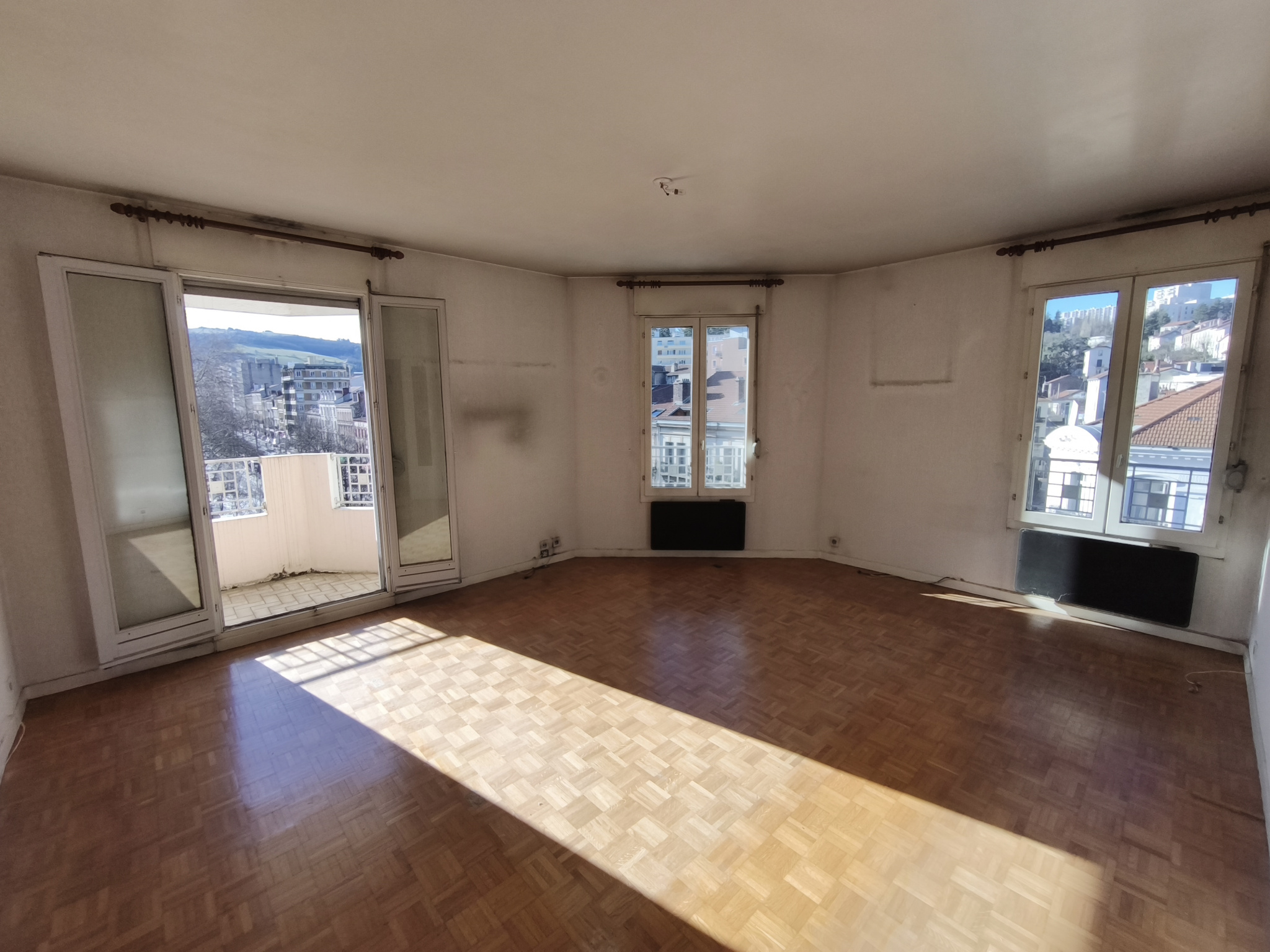 Appartement 3 pièces - 54m² - ST ETIENNE