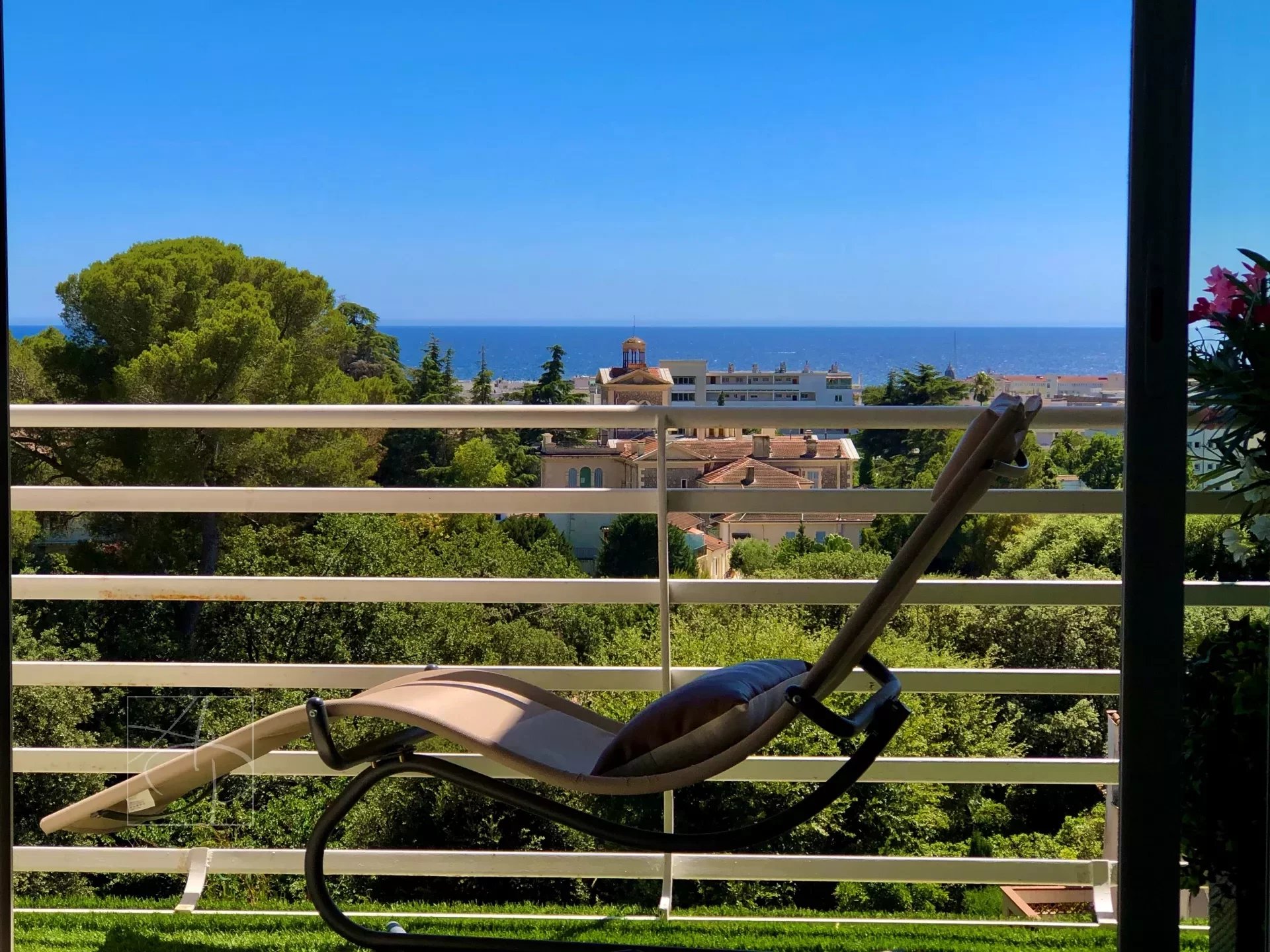 Appartement 3 pièces - 45m² - CANNES