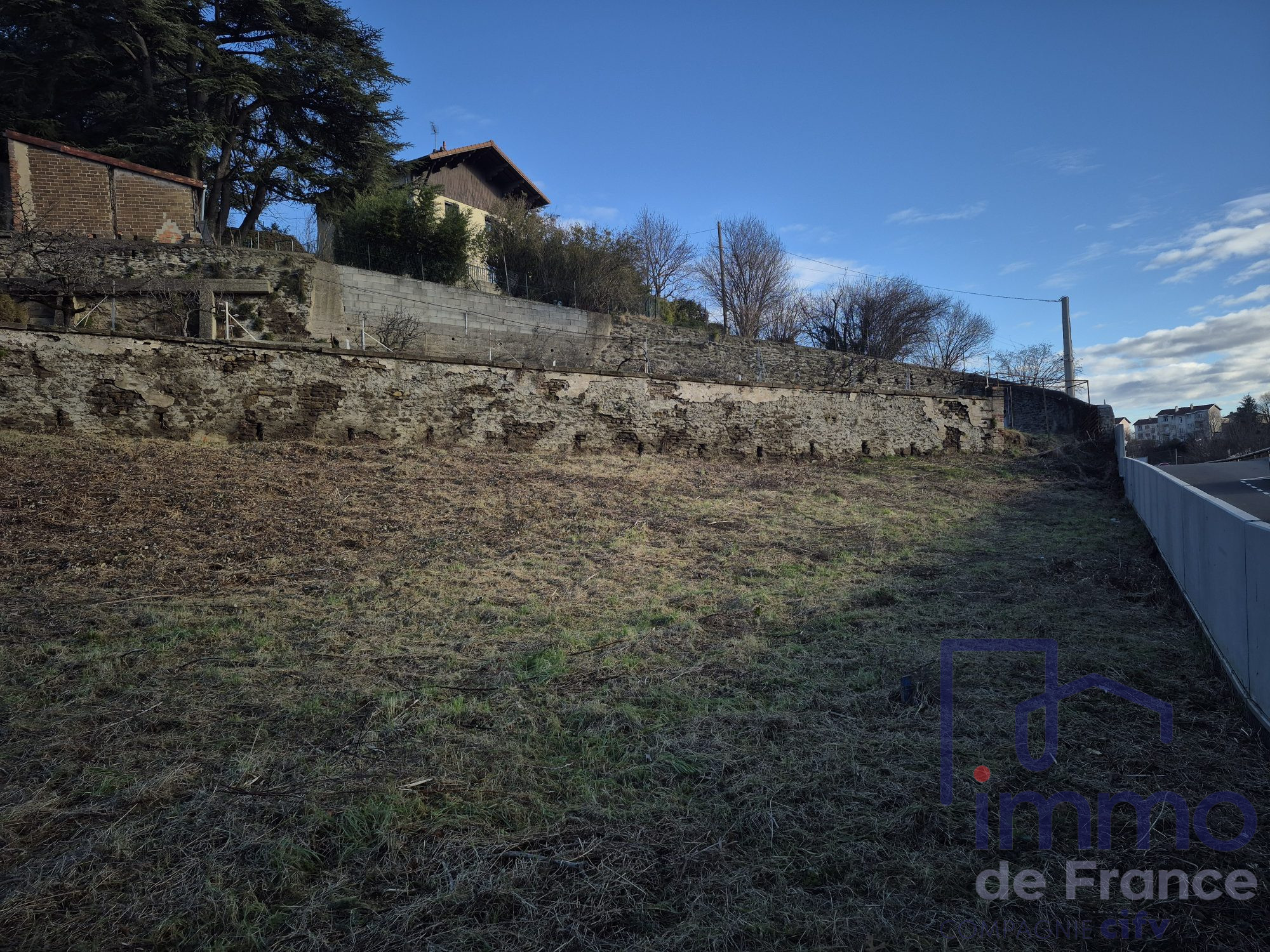 Terrain  - 609m² - ST CHAMOND