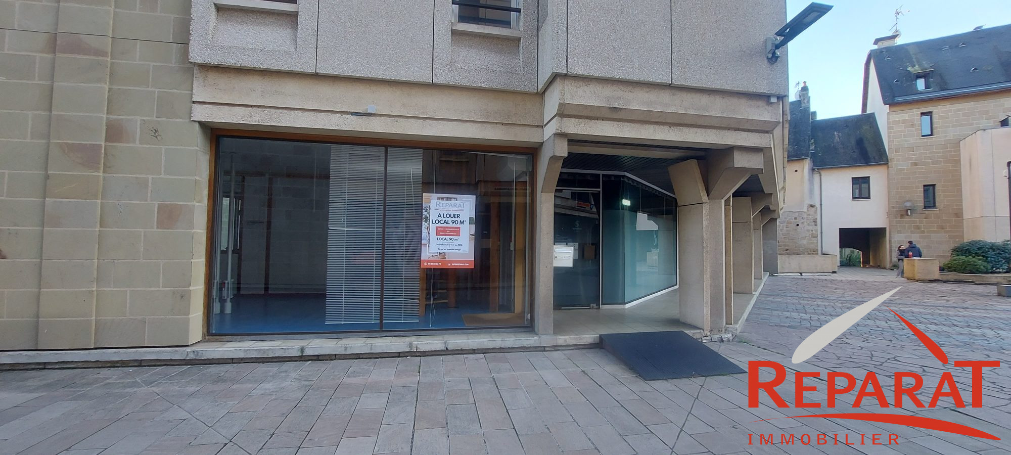 Local Professionnel  - 88m² - BRIVE LA GAILLARDE