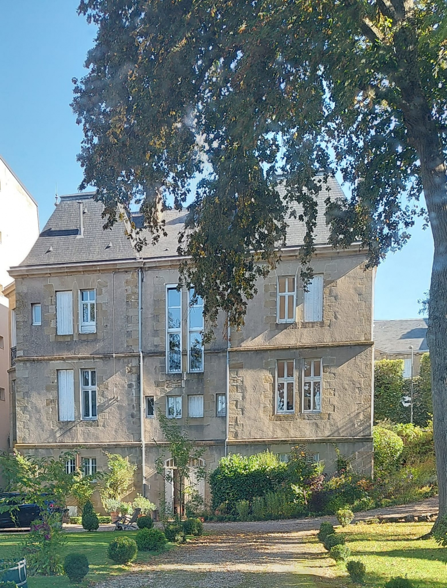 Maison 13 pièces - 535m² - AUTUN