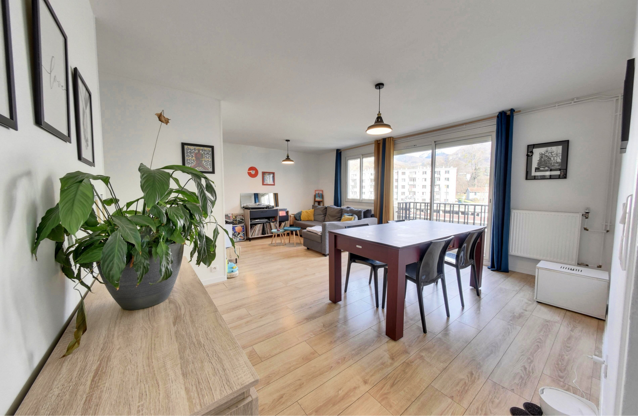 Appartement 5 pièces - 76m² - ST EGREVE