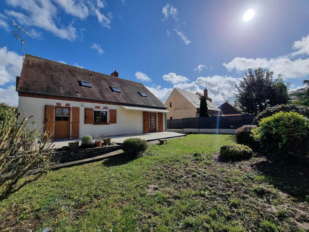 Maison 6 pièces - 142m² - ARTENAY