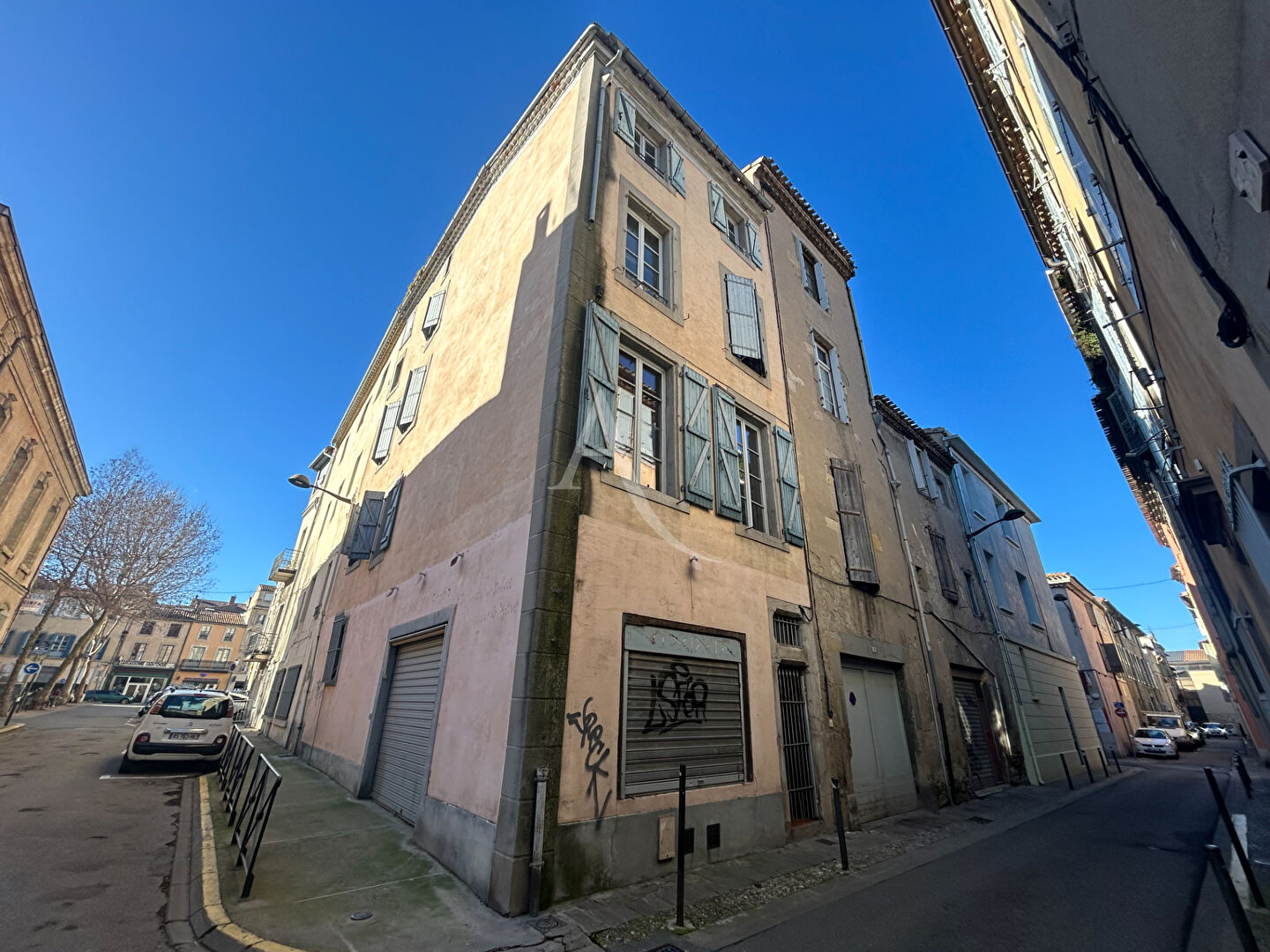 Immeuble  - 215m² - CARCASSONNE