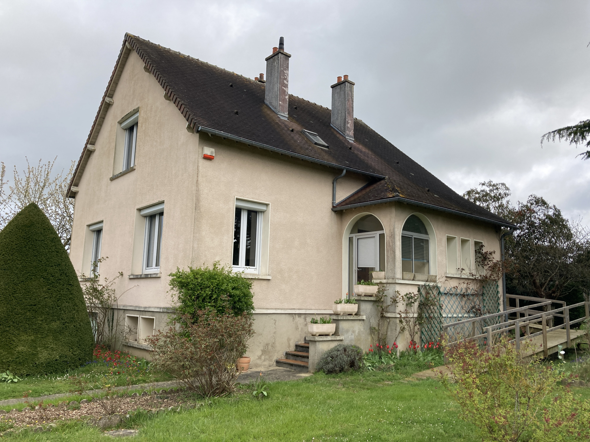 Maison 4 pièces - 129m² - ST ELIPH