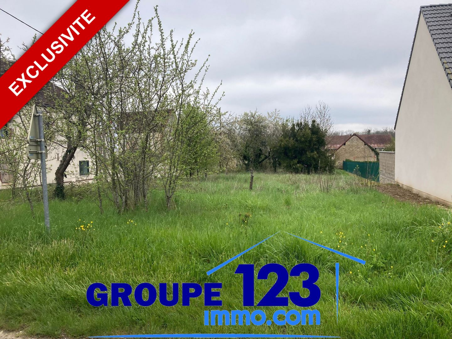 Terrain  - 906m² - POILLY SUR THOLON