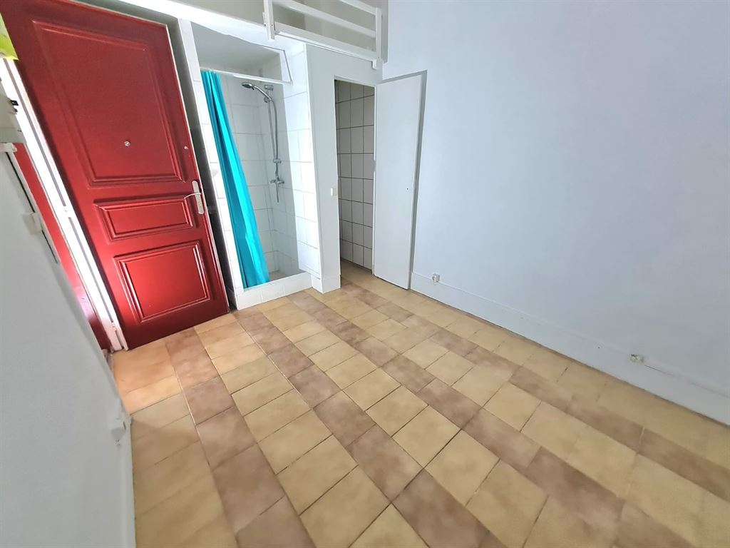 Appartement 1 pièce - 10m² - PARIS  - 20ème