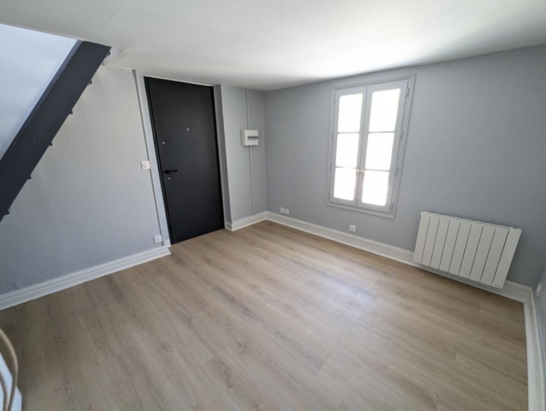 Appartement 1 pièce - 20m² - MEULAN EN YVELINES