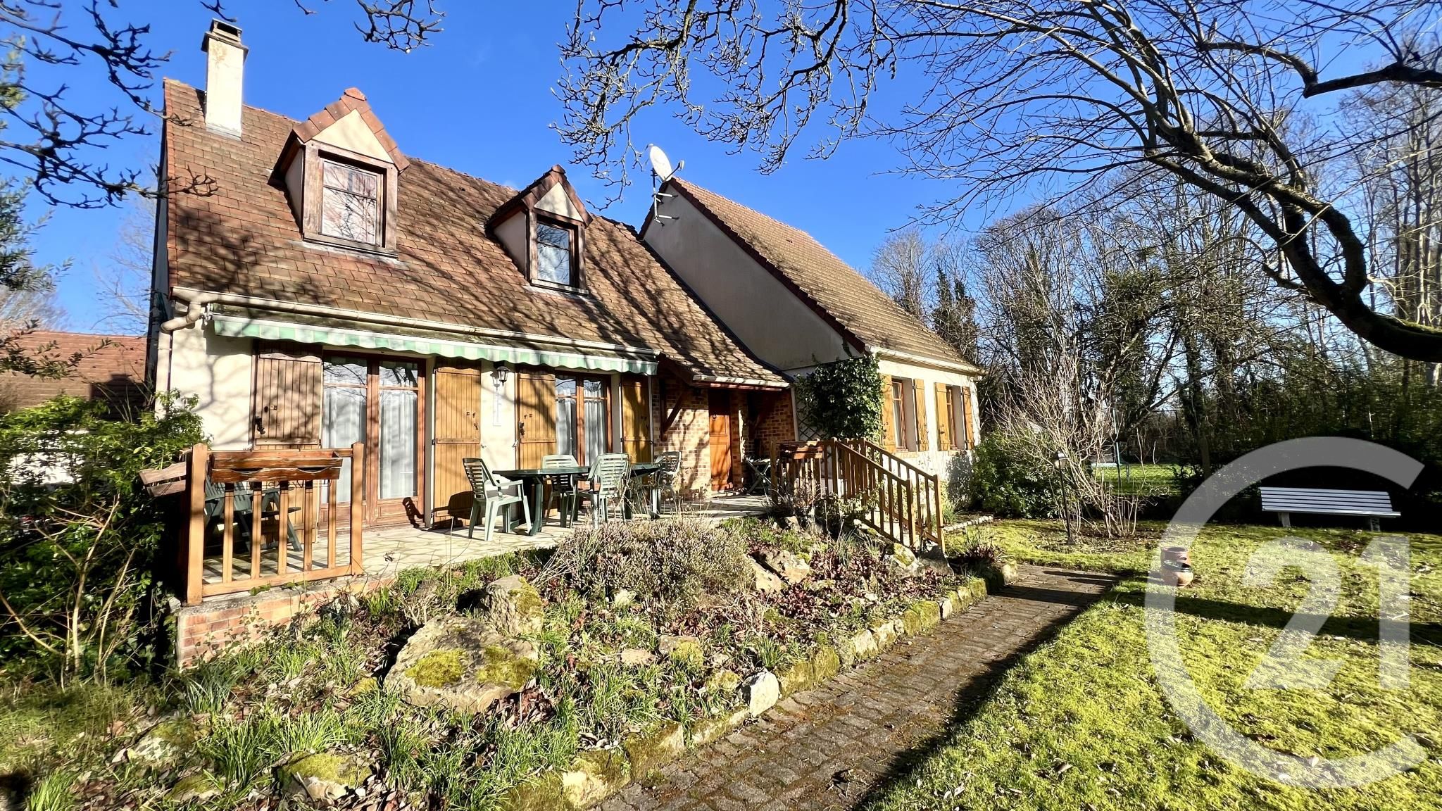 Maison 7 pièces - 128m² - AUVERS SUR OISE