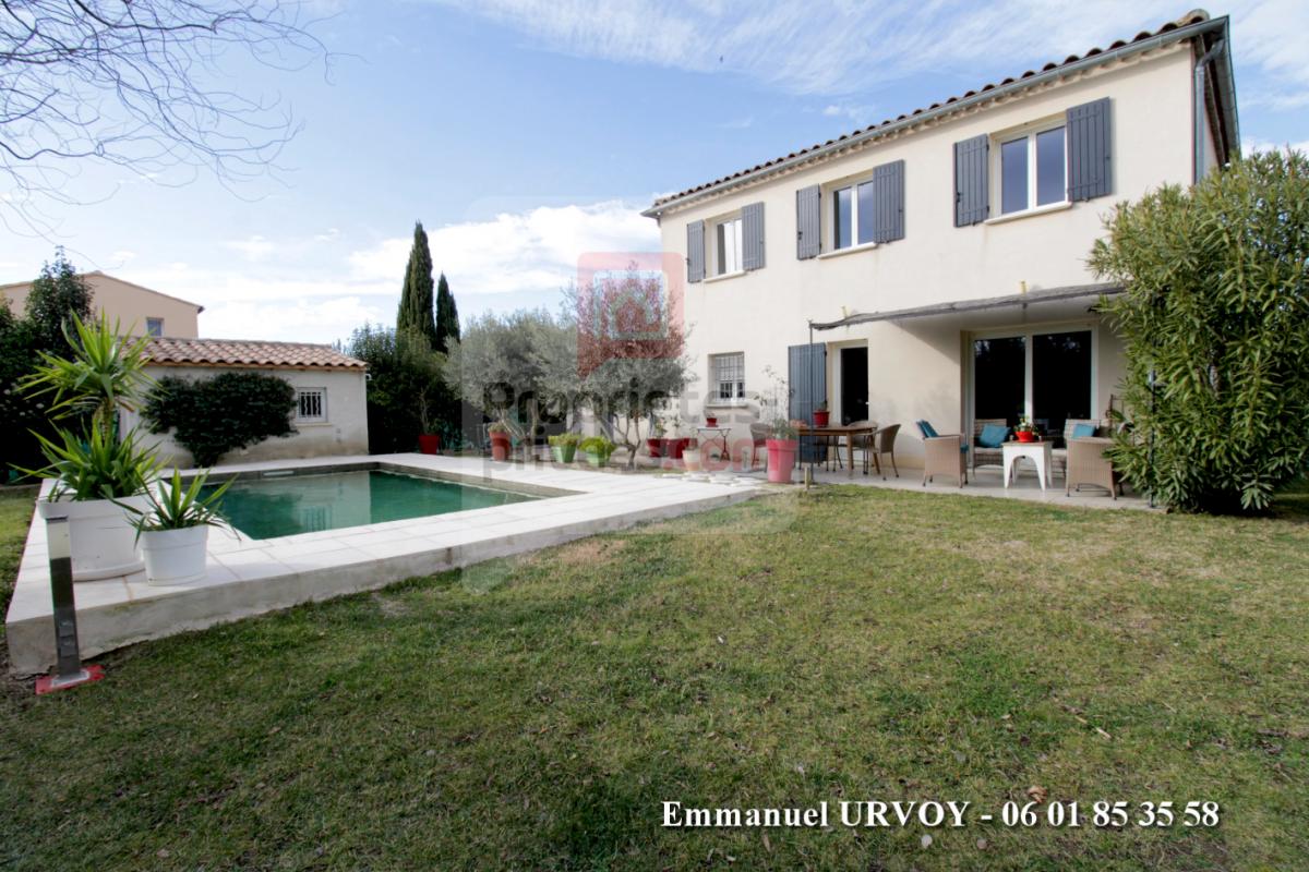 Maison 5 pièces - 92m² - ST REMY DE PROVENCE