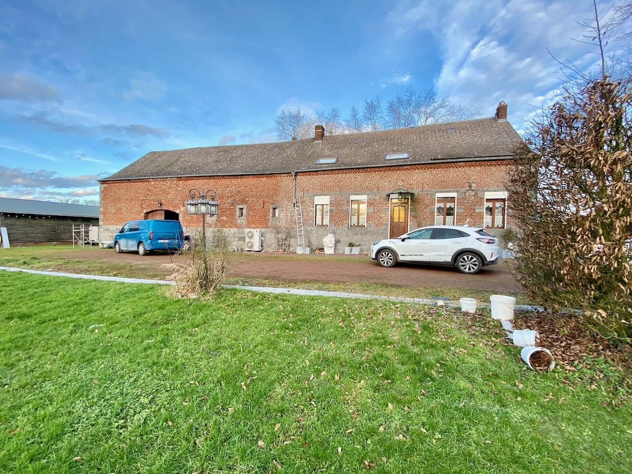 Maison 10 pièces - 200m² - CARTIGNIES