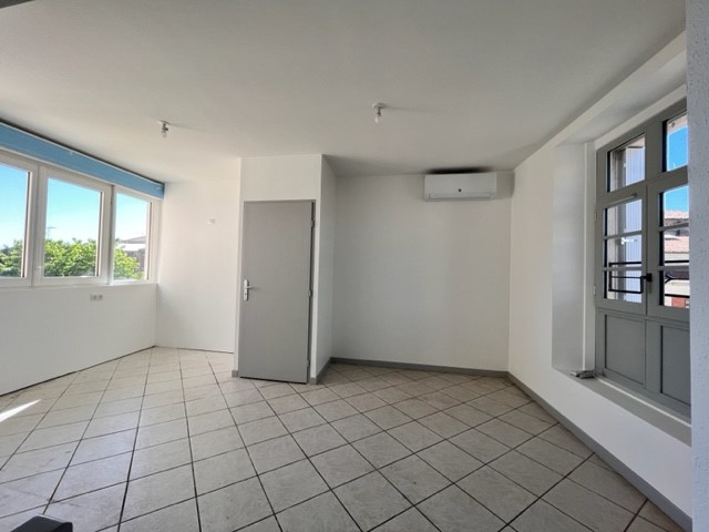 Image d'un appartement 3 pièces - 79m² - castelsarrasin à 683€ à castelsarrasin (82100)