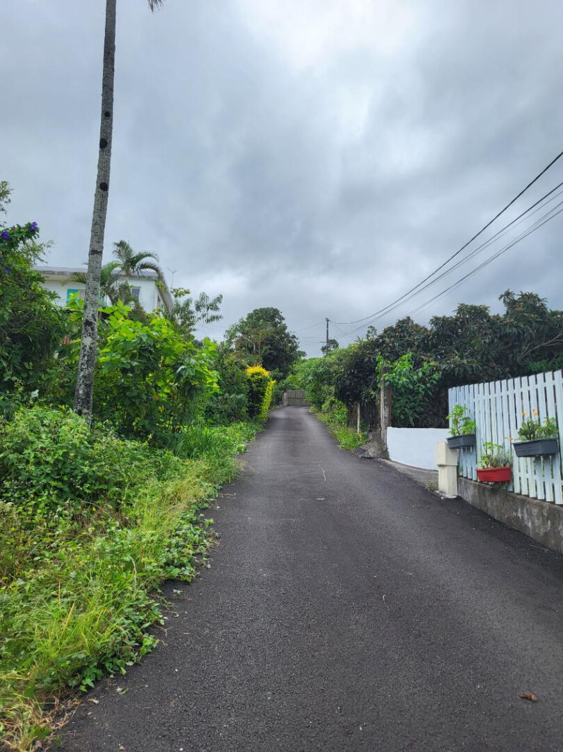 Terrain  749m² 