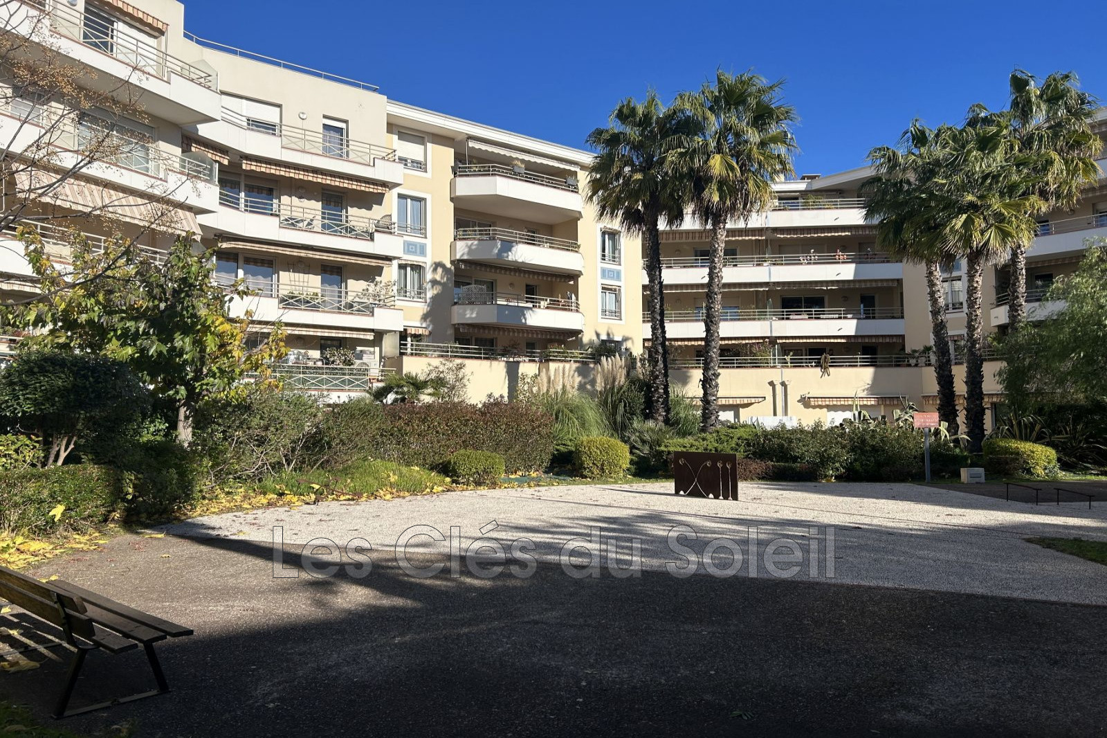 Appartement 3 pièces 64m² HYERES 83400 HYERES