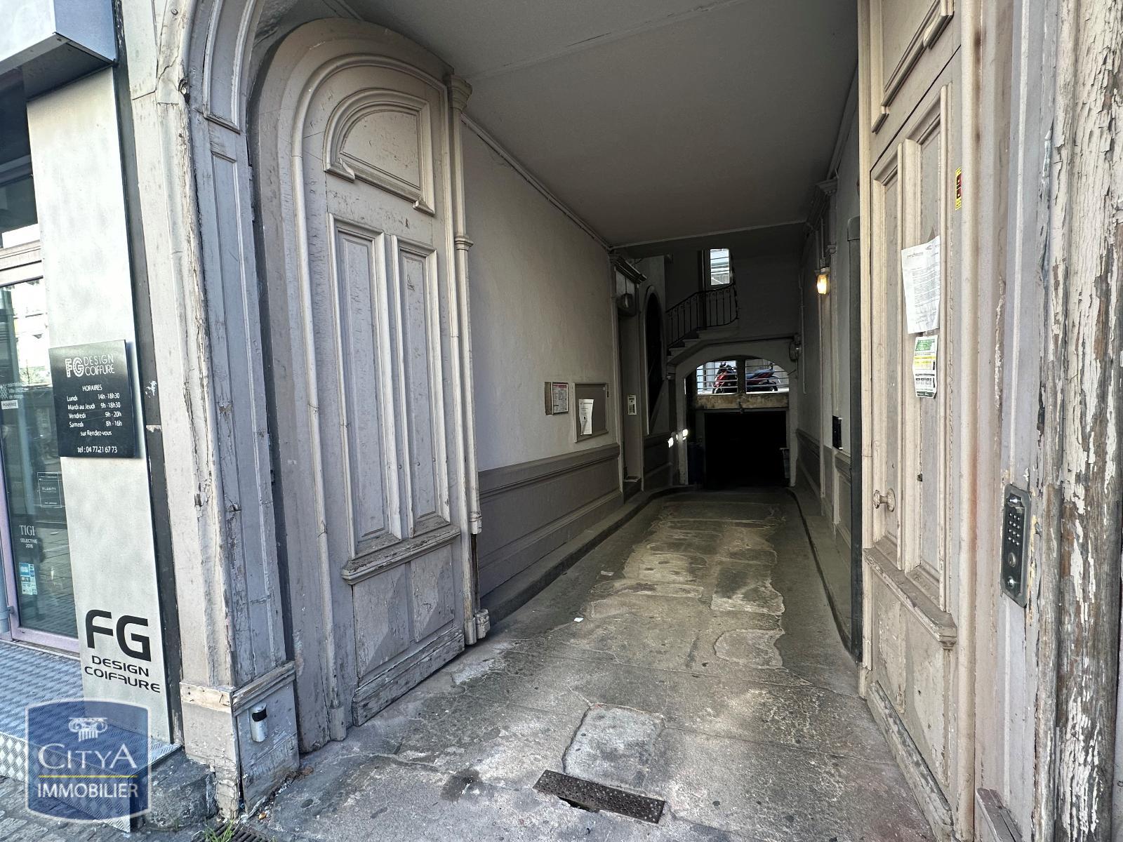 Location Parking ST ETIENNE 42000 - Vue 2