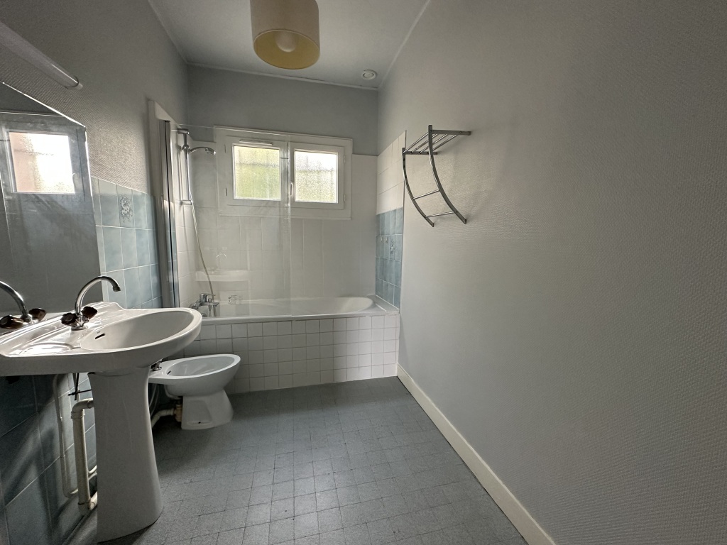 Maison – Bailleau-Armenonville, Bailleau-sous-Gallardon - Plus