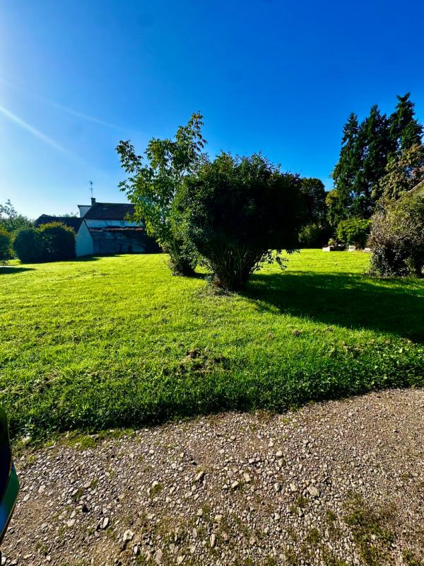 Terrain  732m² MARZY 58180 MARZY