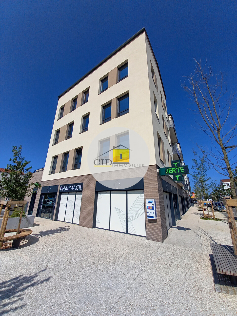 Location Parking ST LAURENT DE MURE 69720 - Vue 2