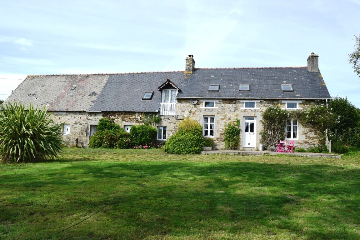 Maison 6 pièces 133 m² · à Lanfains · 133 m² · 199 875 €