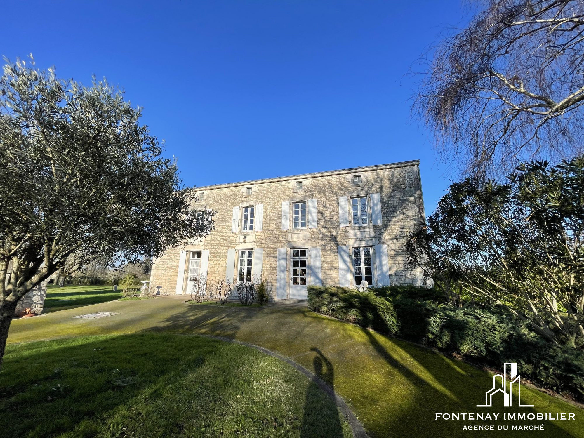 Maison 7 pièces 186 m² · à Le Langon · 186 m² · 324 900 €