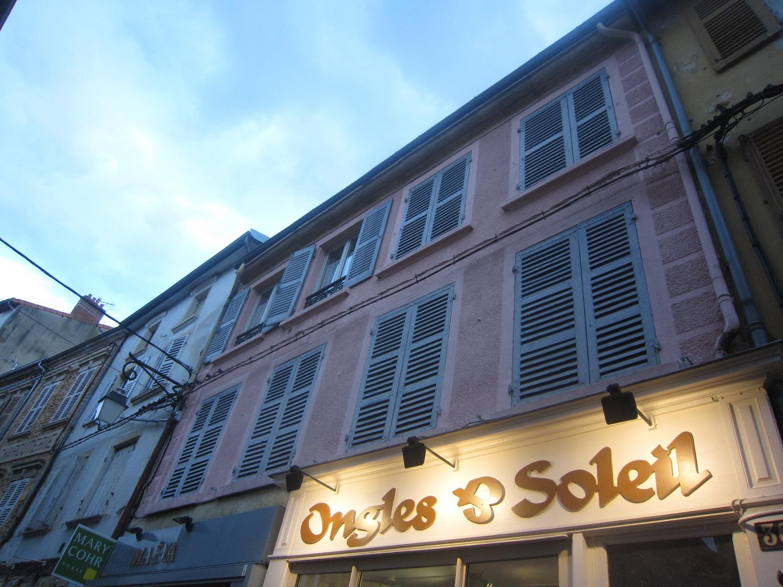 Appartement – Charlieu, Loire - Plus
