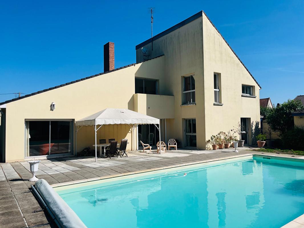 Maison 11 pièces 359 m² · à Marcilly-sur-Seine · 359 m² · 429 000 €