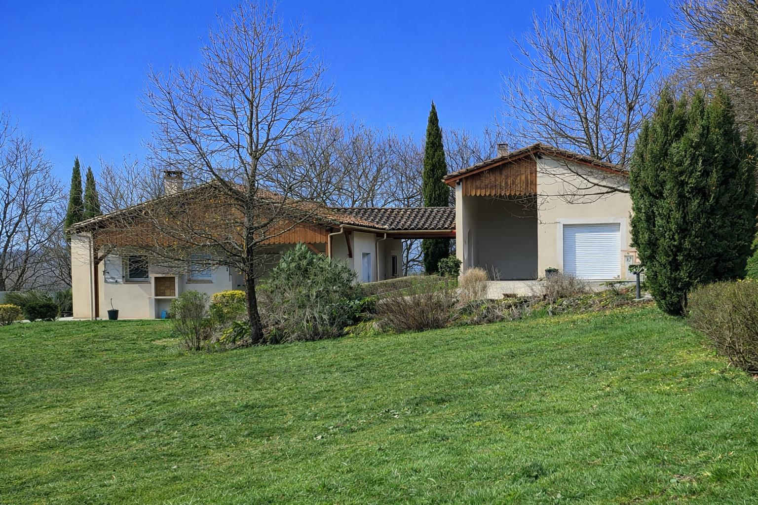 Maison 5 pièces 148 m² · à Dolmayrac · 148 m² · 329 999 €