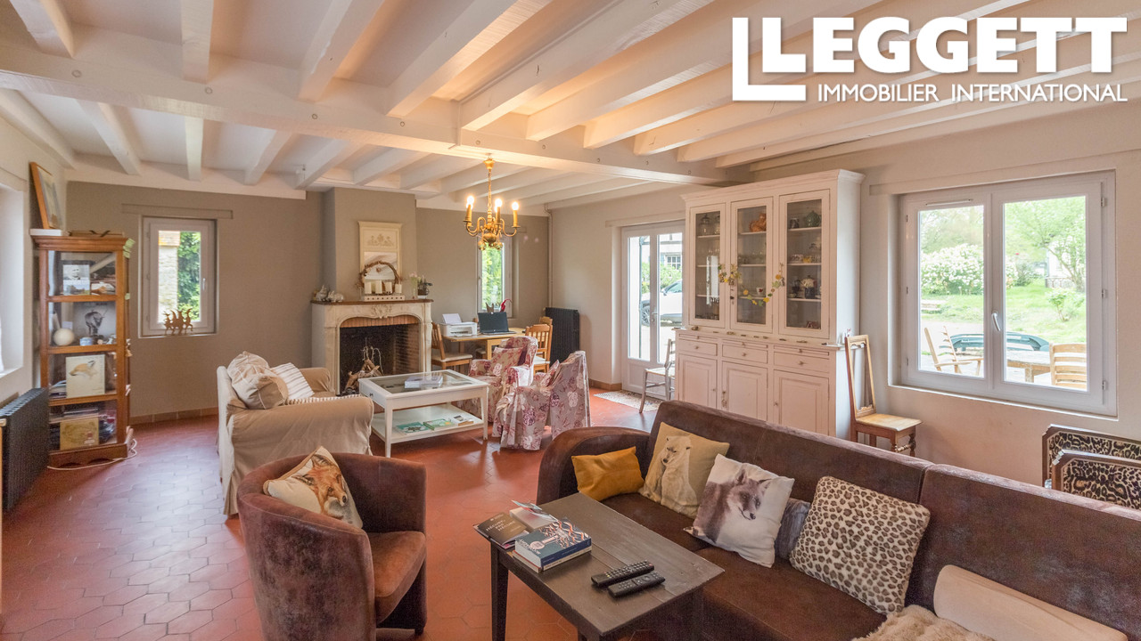 Maison 11 pièces 241 m² · à Vexin-sur-Epte · 241 m² · 477 000 €