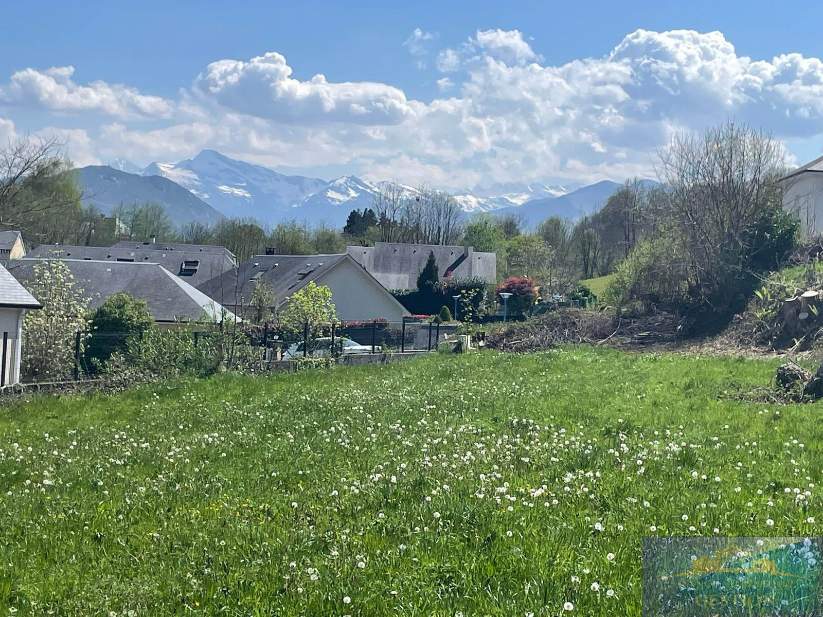 Terrain  2 110m² POUEYFERRE 65100 POUEYFERRE