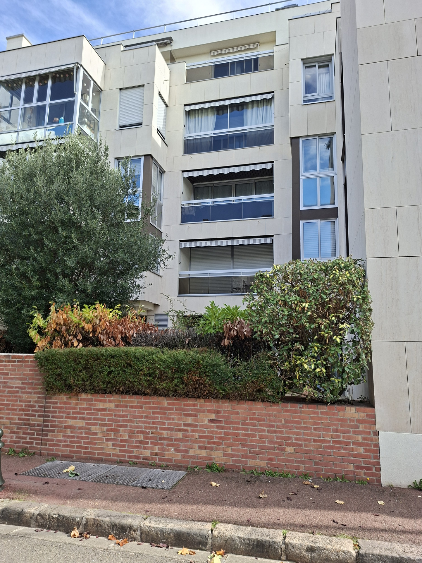 Location Parking ST GERMAIN EN LAYE 78100 - Vue 2
