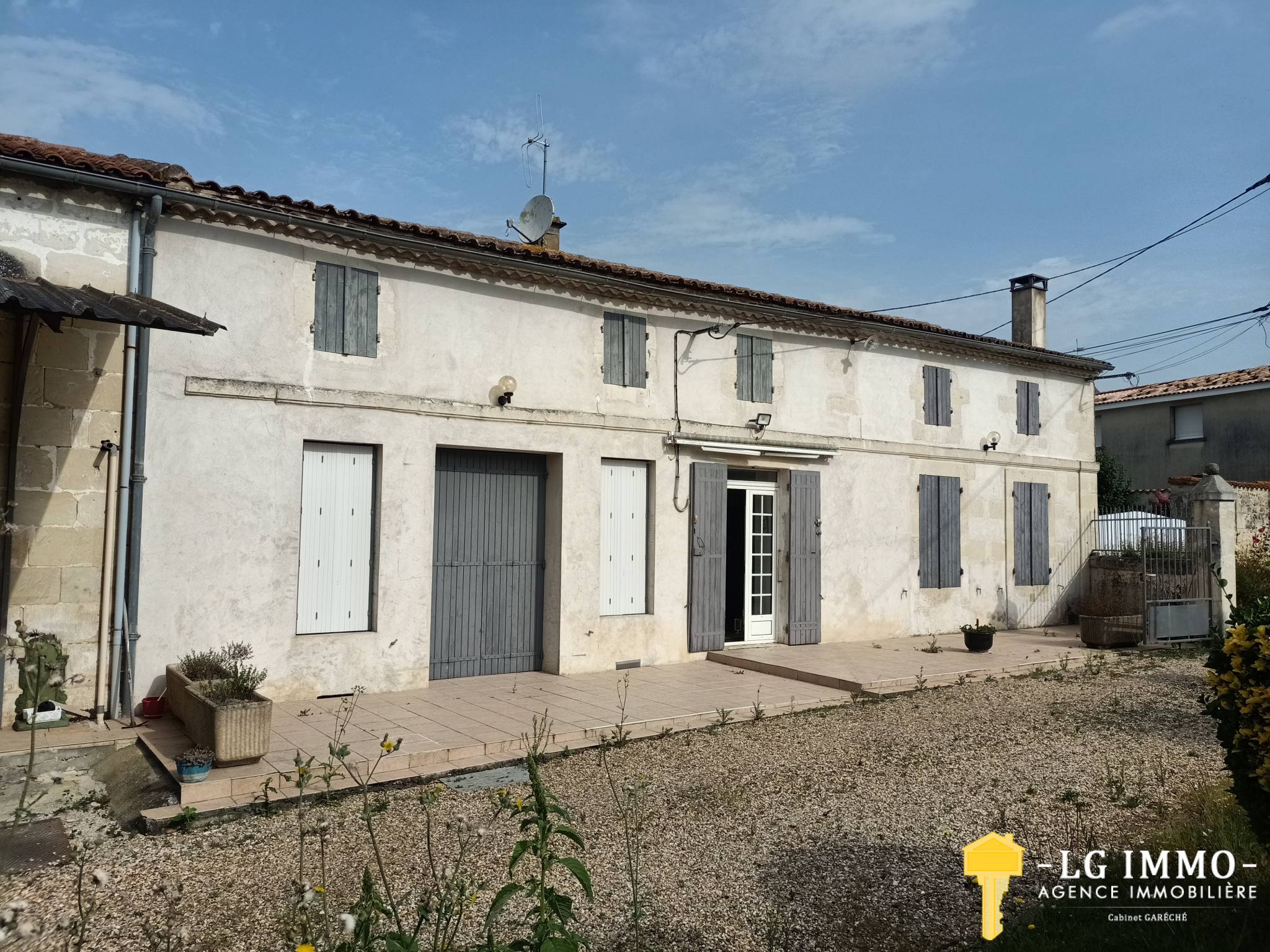 Maison 4 pièces 198 m² · à Sainte-Ramée · 198 m² · 199 500 €