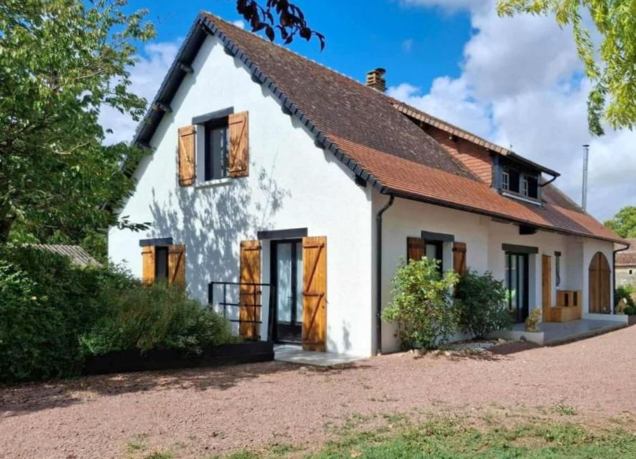 Maison 10 pièces 197 m² · à Mondion · 197 m² · 317 150 €