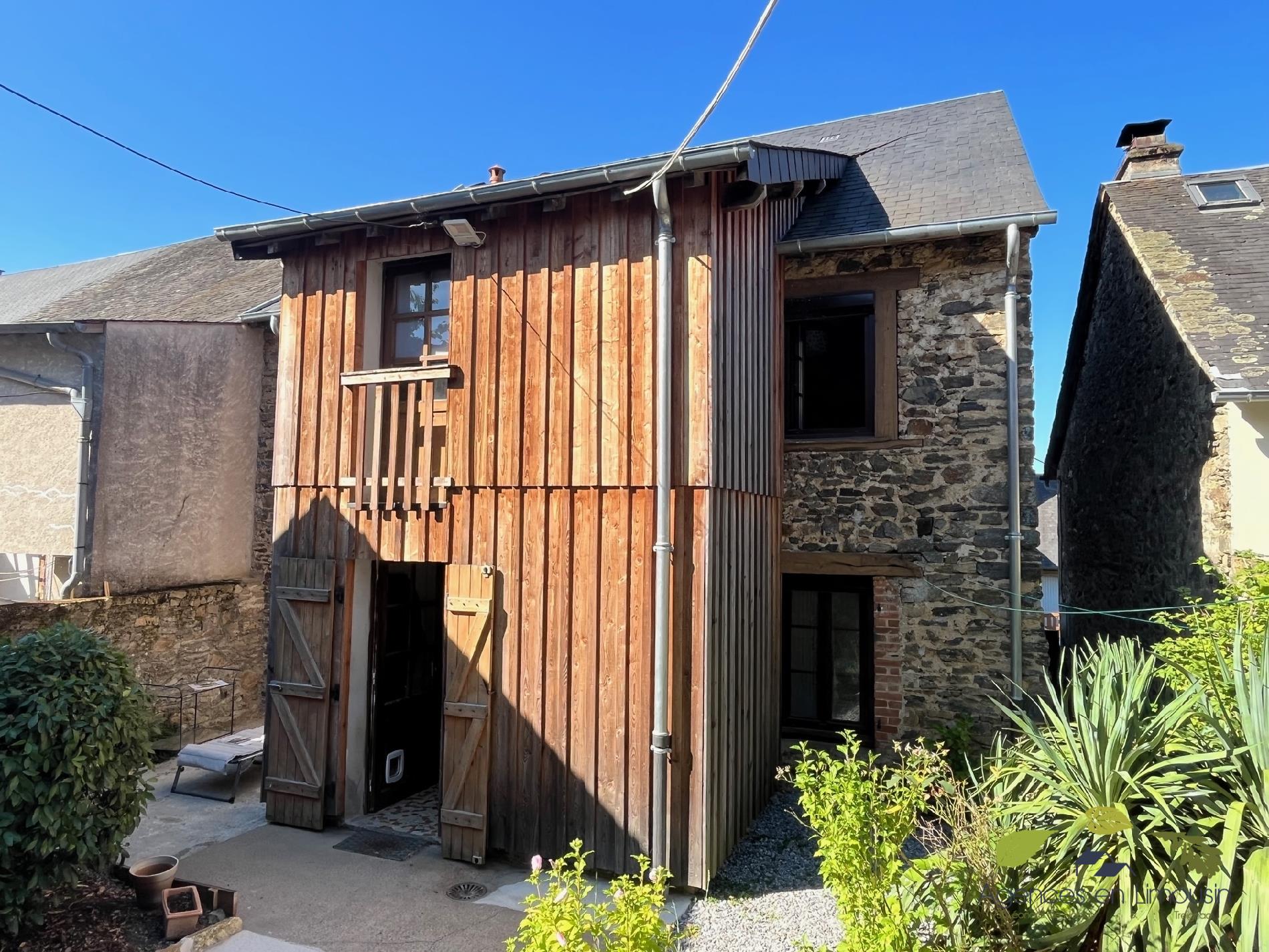 Maison 6 pièces 107 m² · à Chamboulive · 107 m² · 130 800 €