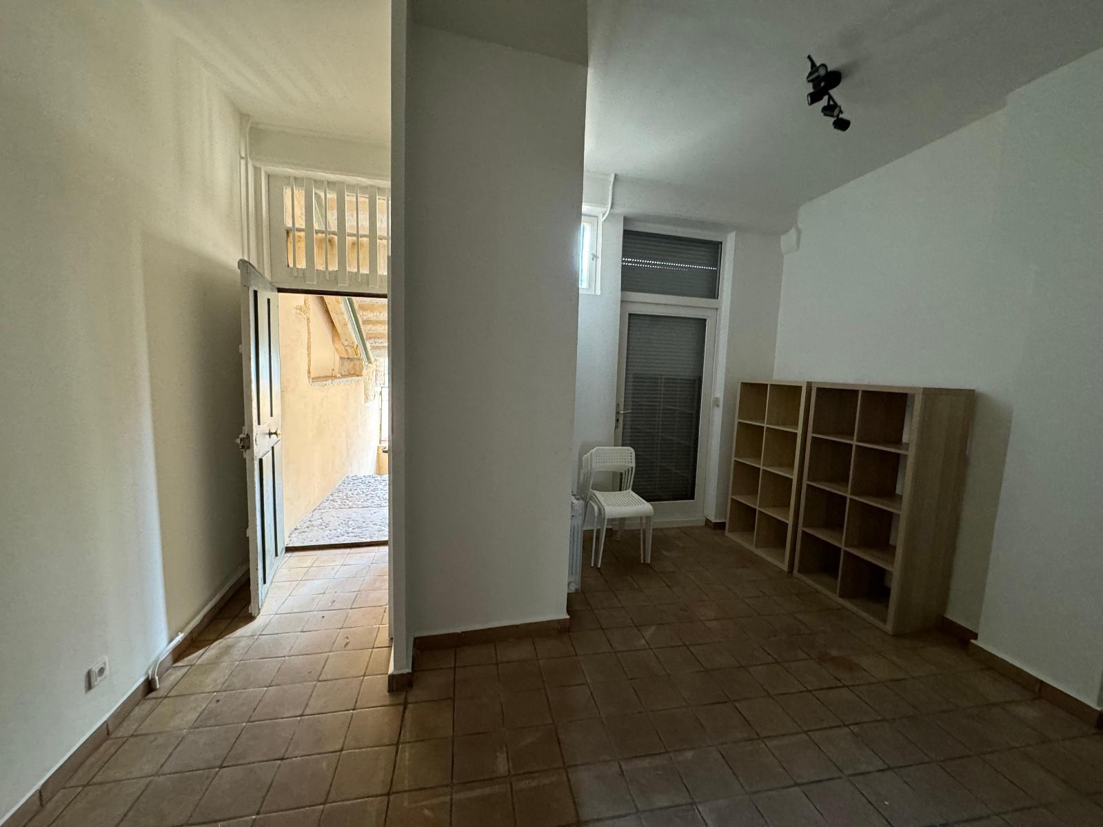 Location Appartement 3 pièces 60m² LYON 7ème - Mehr