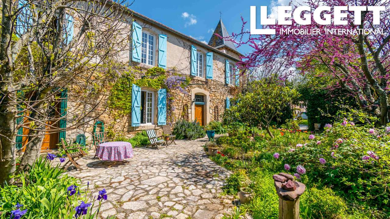 Maison 8 pièces 316 m² · à Brousses-et-Villaret · 316 m² · 449 000 €