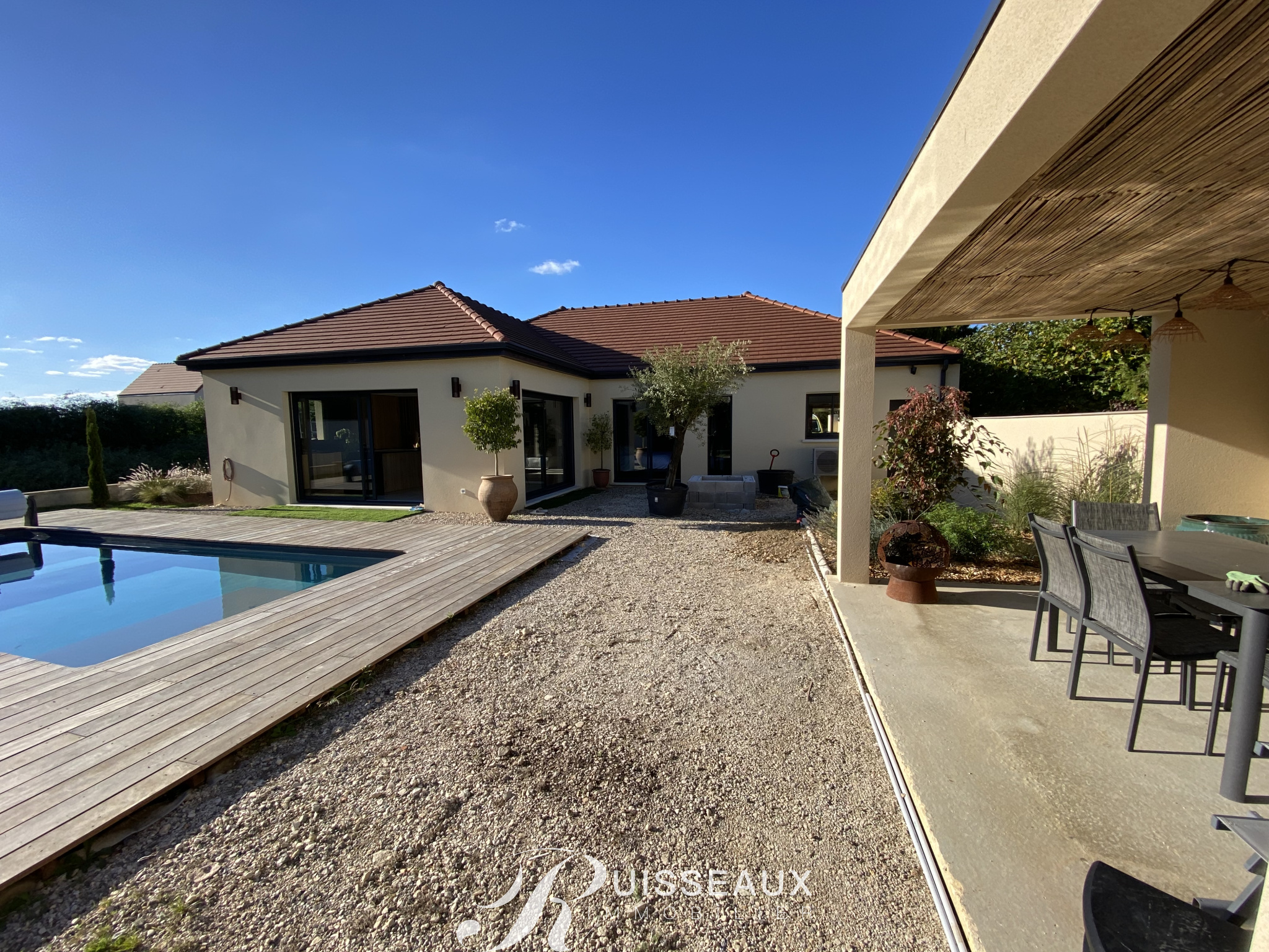 Maison 5 pièces 105 m² · à Magny-sur-Tille · 105 m² · 480 000 €